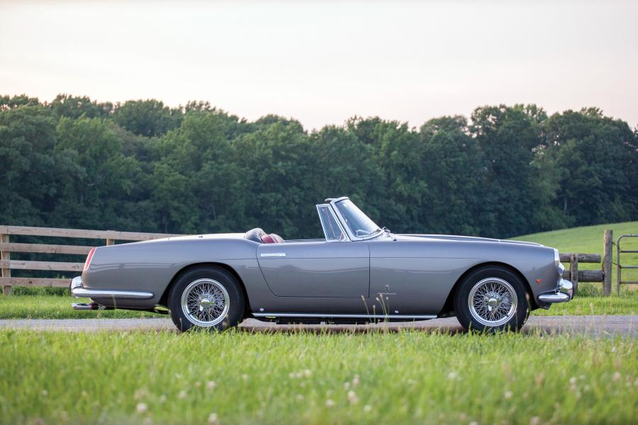  Ferrari 250 GT Cabriolet (Series II) 1960 года  (фото 6 из 12)